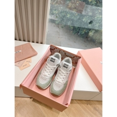 Miu Miu Casual Shoes